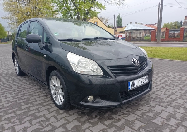 Toyota Verso cena 18400 przebieg: 205000, rok produkcji 2009 z Radzymin małe 29